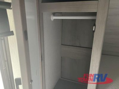 2023 Dutchmen RV Kodiak Ultra-Lite - Photo 37