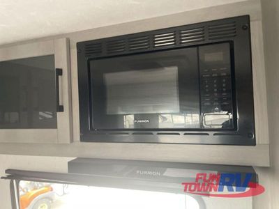 2023 Dutchmen RV Kodiak Ultra-Lite - Photo 17