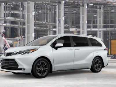 2026 Toyota Sienna - Photo 4