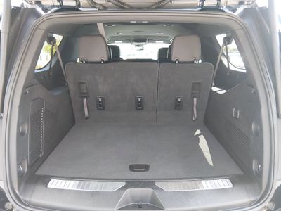 2025 Chevrolet Suburban - Photo 11
