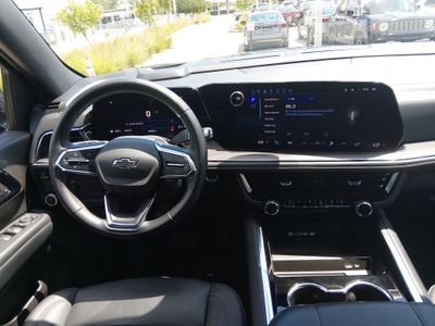 2025 Chevrolet Suburban - Photo 12