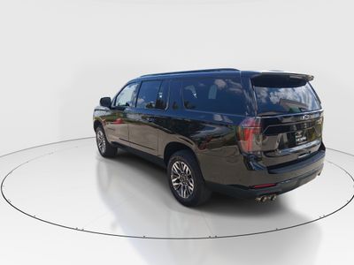 2025 Chevrolet Suburban - Photo 5