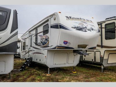2011 Keystone RV Montana - Photo 1