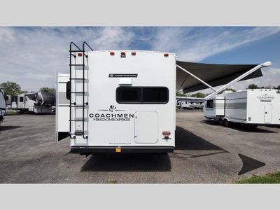 2025 Coachmen RV Freedom Express Ultra Lite - Photo 9