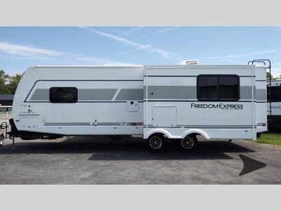 2025 Coachmen RV Freedom Express Ultra Lite - Photo 12