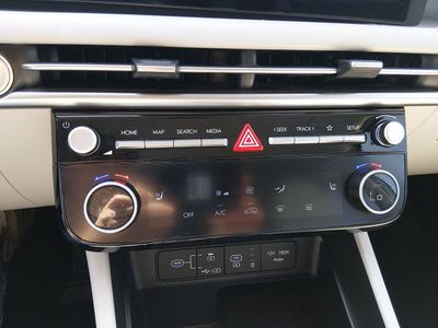 2025 Hyundai Tucson — photo 18 view