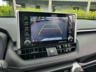 2019 Toyota RAV4 — photo 21 view