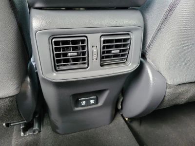 2019 Toyota RAV4 — photo 15 view