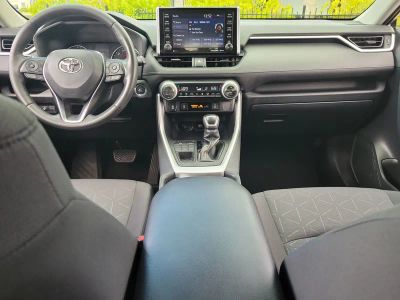 2019 Toyota RAV4 — photo 14 view