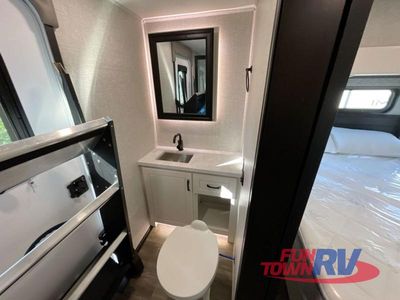 2025 Jayco North Point - Photo 26