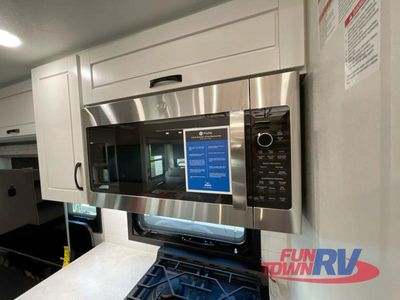 2025 Jayco North Point - Photo 12