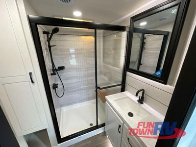 2025 Jayco North Point - Photo 28