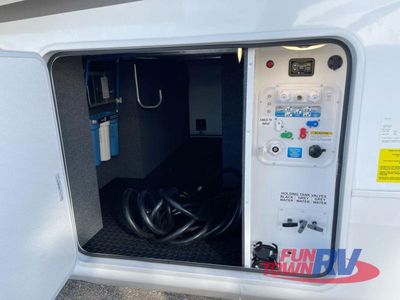 2025 Jayco North Point - Photo 5