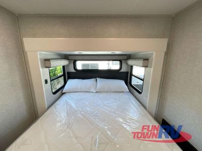 2025 Jayco North Point - Photo 23