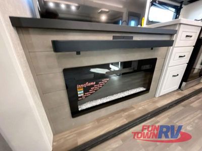 2025 Jayco North Point - Photo 19