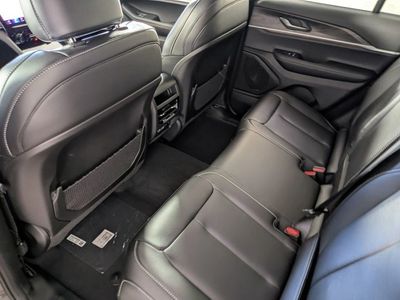 2025 Jeep Grand Cherokee — photo 14 view