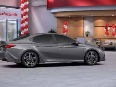 2026 Toyota Camry - Photo 13