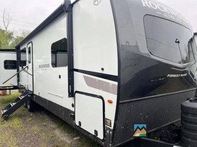 2026 Forest River RV Rockwood Ultra Lite 2908SRL — front three-quarter view