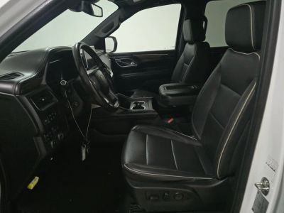 2023 Chevrolet Suburban — photo 8 view