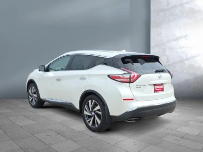 2015 Nissan Murano — interior view