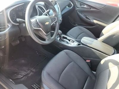 2023 Chevrolet Malibu - Photo 2