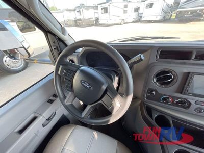 2025 Coachmen RV Freelander - Photo 26