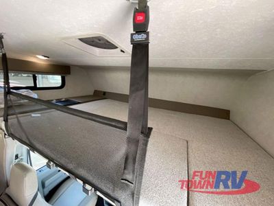2025 Coachmen RV Freelander - Photo 24