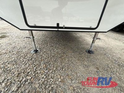 2026 KZ Durango - Photo 7