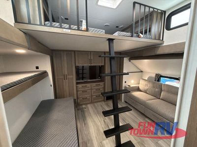 2026 KZ Durango - Photo 34