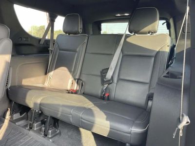 2021 Chevrolet Suburban - Photo 12