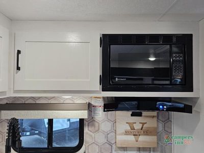 2025 Venture RV Sienna - Photo 24