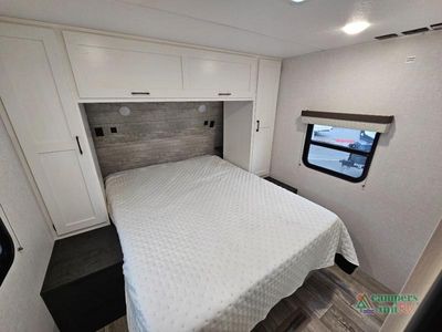 2025 Venture RV Sienna - Photo 45