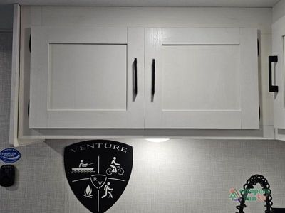 2025 Venture RV Sienna - Photo 22