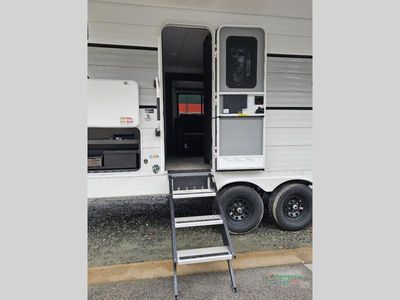 2025 Venture RV Sienna - Photo 8