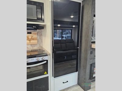 2025 Venture RV Sienna - Photo 27