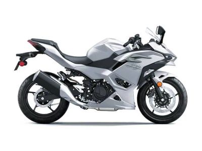 2025 Kawasaki Ninja® 500 ABS — front three-quarter view