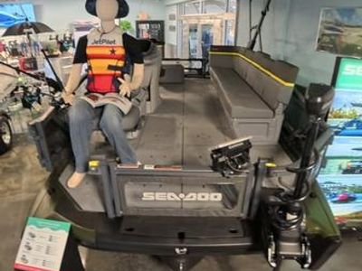 2025 Sea-Doo Switch Fish 18 - 170 hp Galvanized — interior view