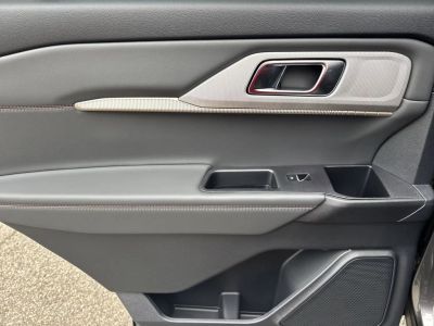 2026 Ford Explorer — photo 21 view