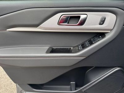 2026 Ford Explorer — photo 10 view