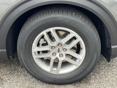 2026 Ford Explorer — photo 12 view