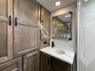 2026 Tiffin MIDAS — photo 18 view