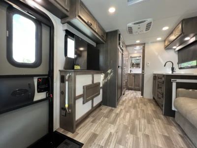 2026 Tiffin MIDAS — photo 14 view