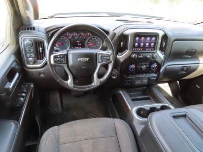 2021 Chevrolet Silverado 1500 — interior view