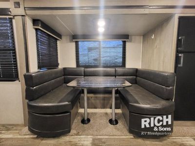 2020 Keystone Outback Ultra Lite - Photo 9