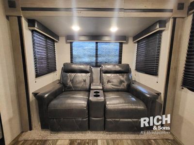 2020 Keystone Outback Ultra Lite - Photo 8