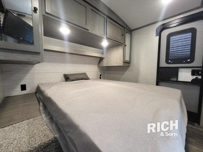 2020 Keystone Outback Ultra Lite - Photo 14