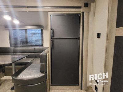 2020 Keystone Outback Ultra Lite - Photo 10