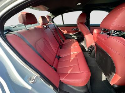 2026 BMW 3 Series — photo 22 view