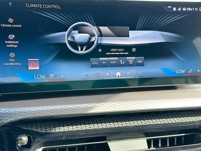 2026 BMW 3 Series — photo 13 view
