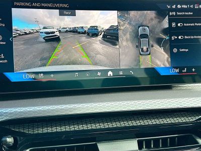 2026 BMW 3 Series — photo 11 view